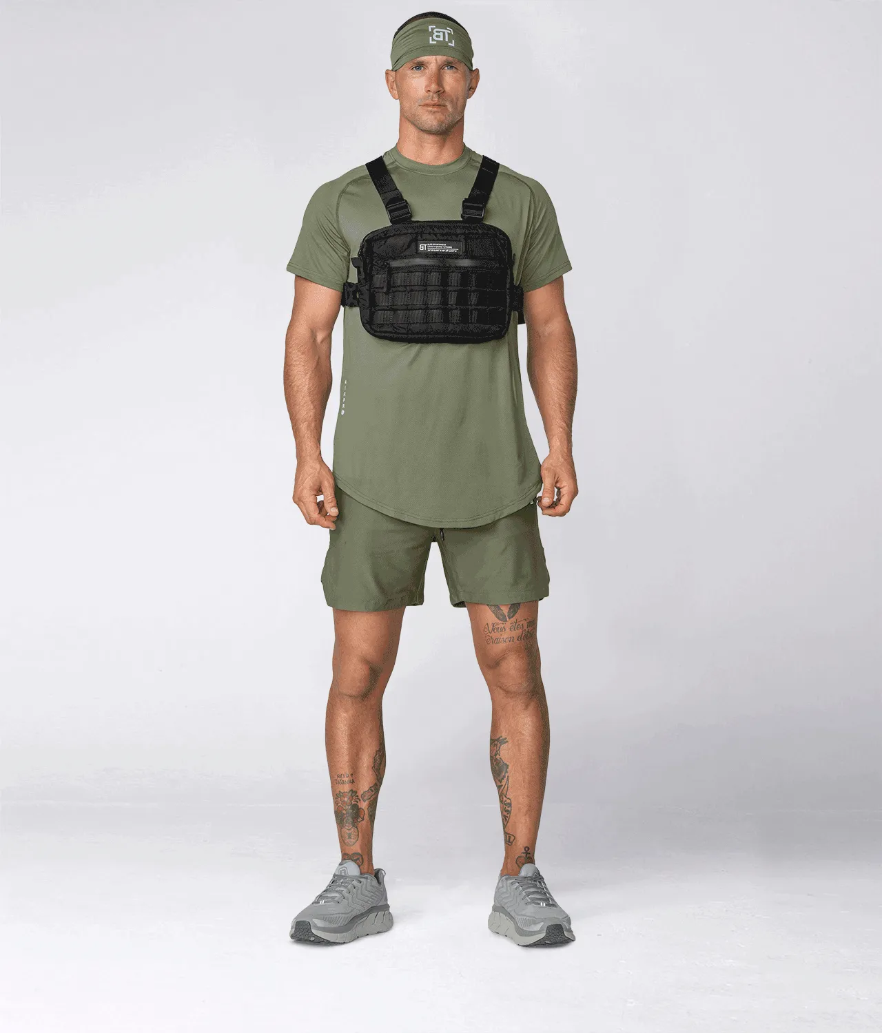 8100 . AirPro Regular-Fit Shorts - Military Green