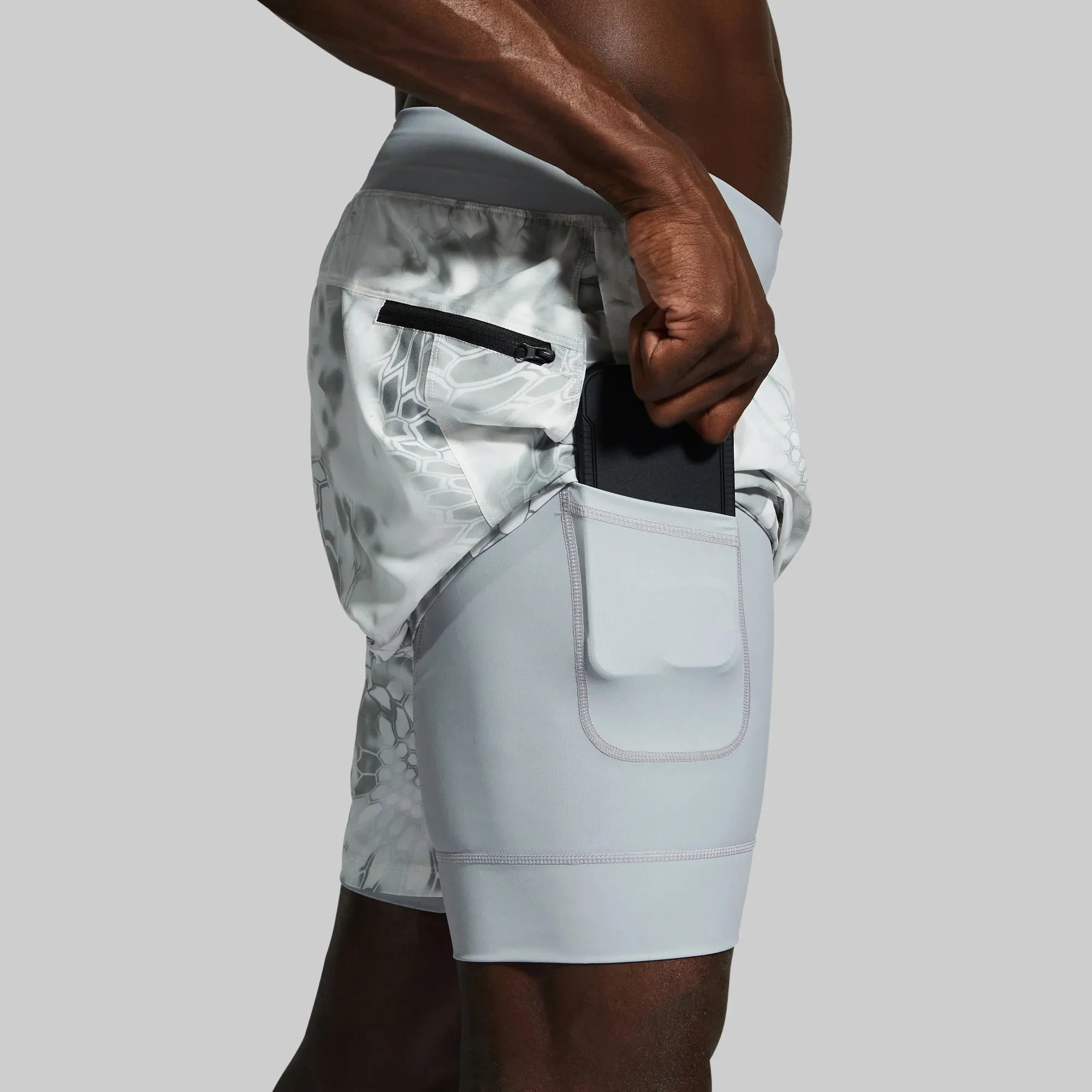 Born Primitive Versatile Short with Compression 7"