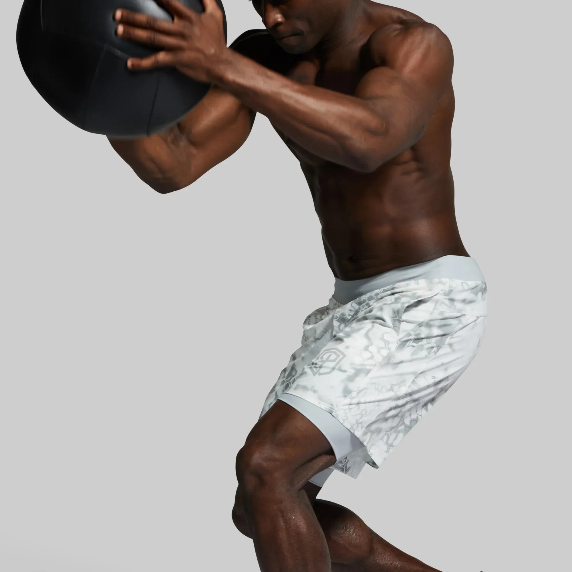 Born Primitive Versatile Short with Compression 7"