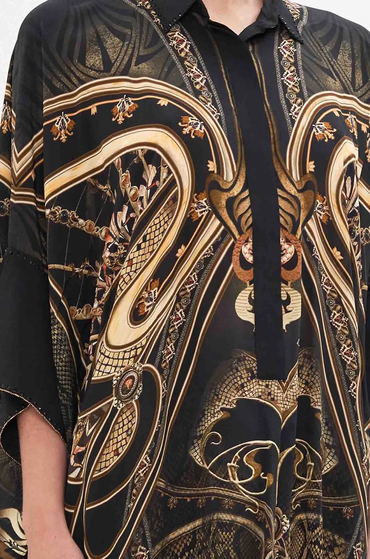 Camilla - Nouveau Noir Batwing Kaftan
