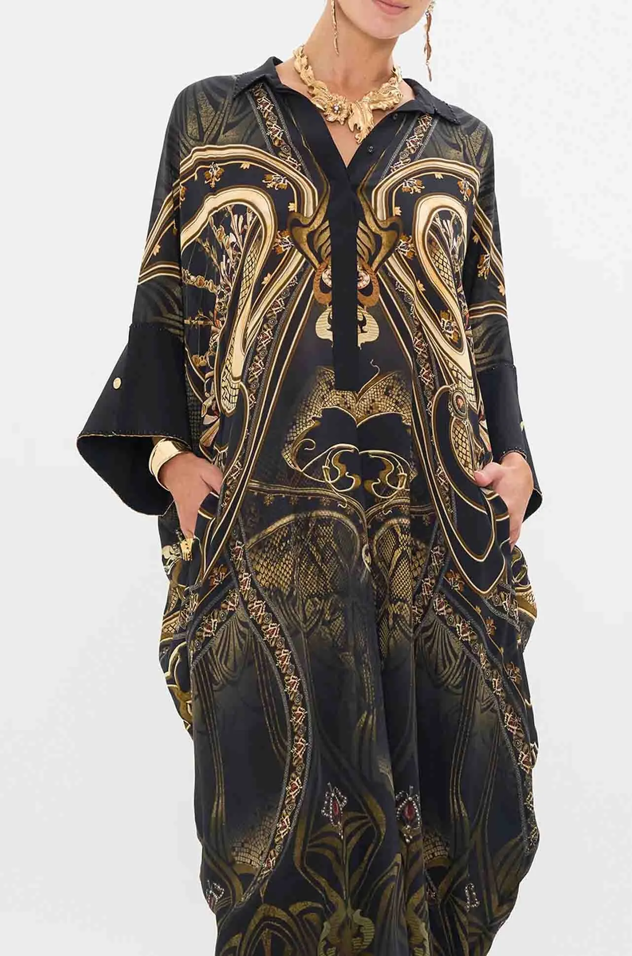 Camilla - Nouveau Noir Batwing Kaftan