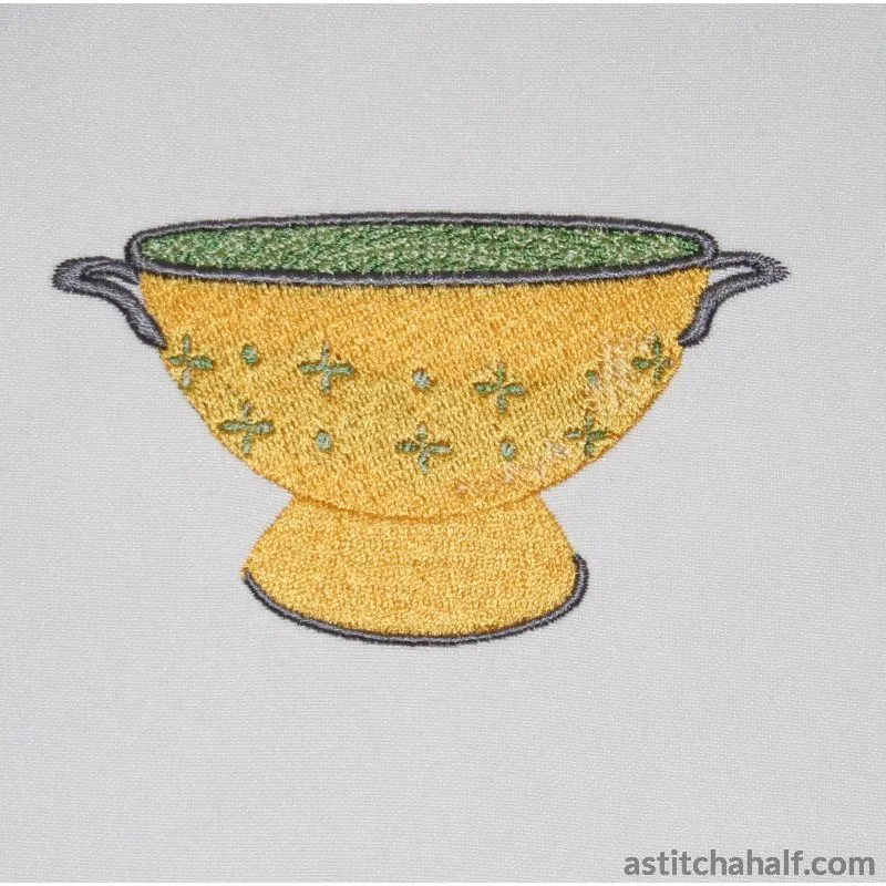 Kitchen Essentials - Colander