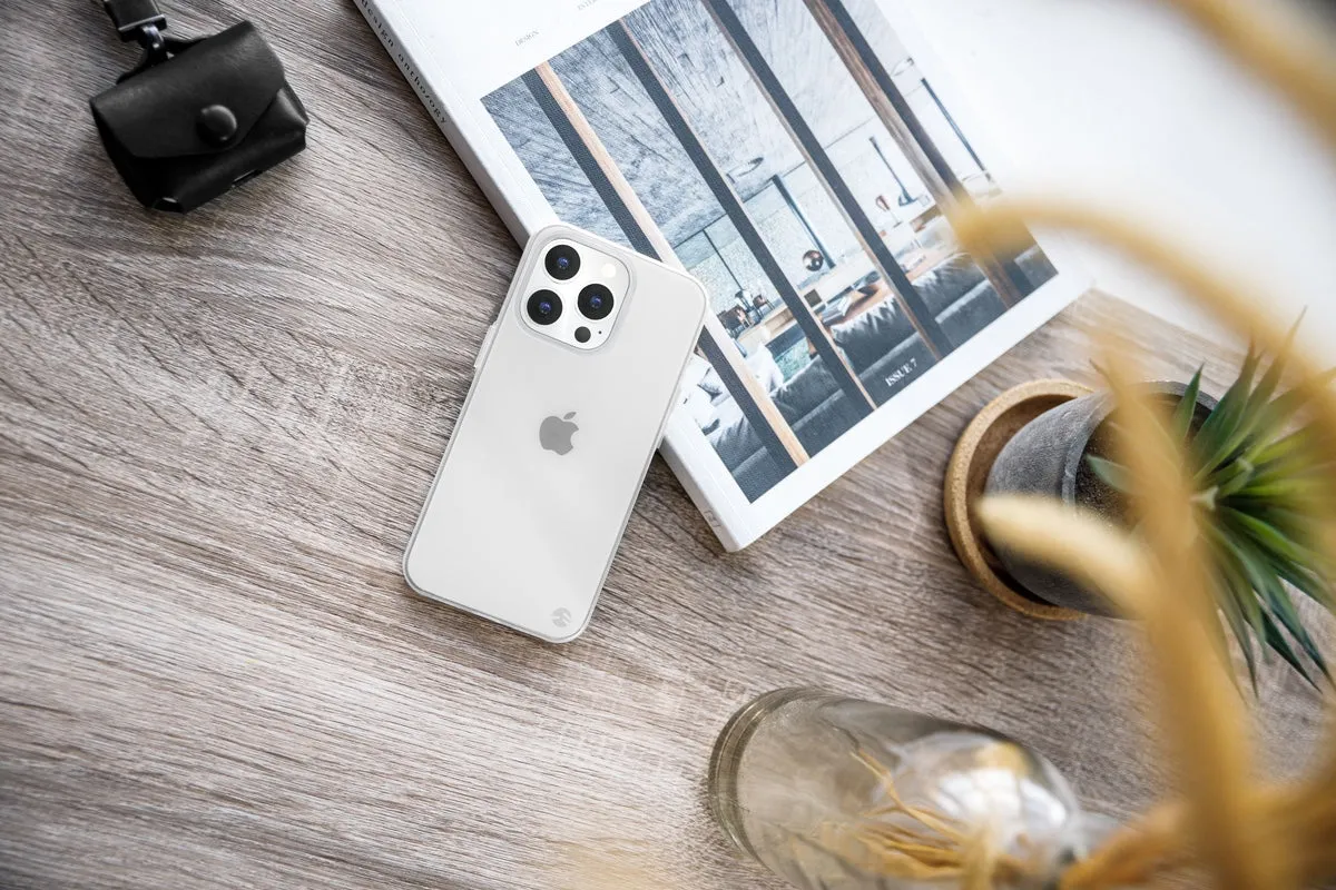 SwitchEasy 0.35 iPhone Case 13 Series